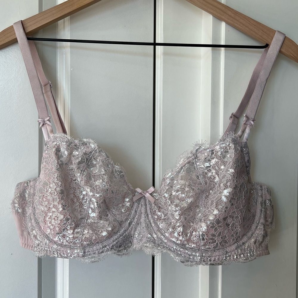 Victoria’s Secret pink and silver bra womens size 38D